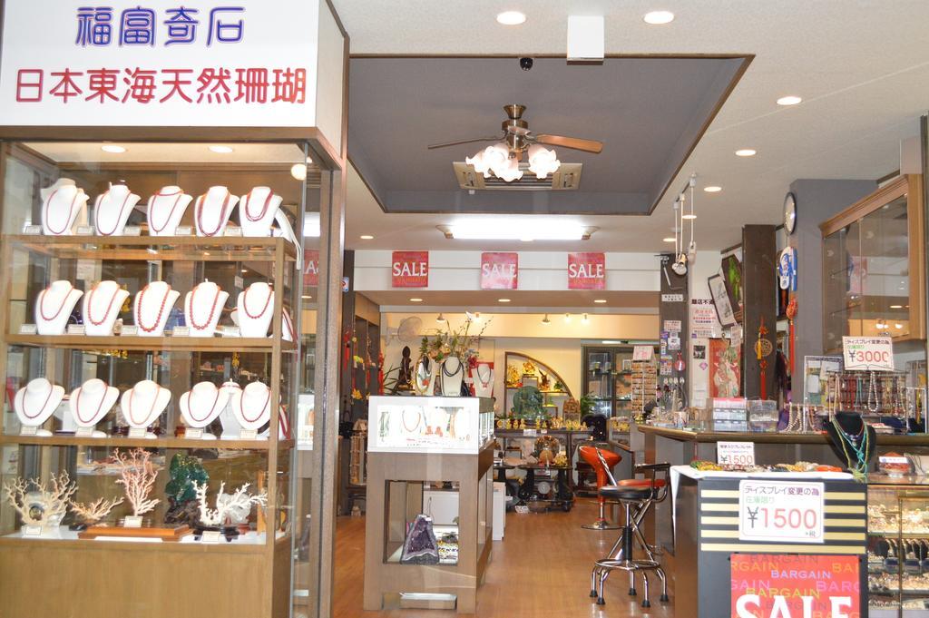 Guest House Fukutomi - Female Only นาฮะ ภายนอก รูปภาพ