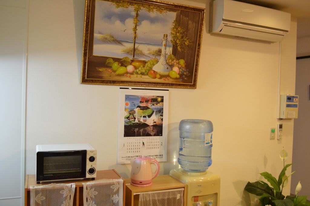 Guest House Fukutomi - Female Only นาฮะ ภายนอก รูปภาพ